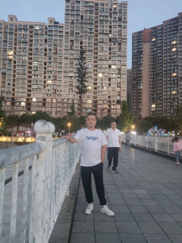 寂寞的男人的第一张照片--寿宁交友网